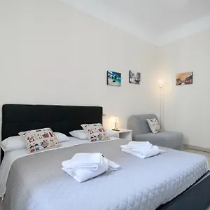 Garibaldi Isola Apartment